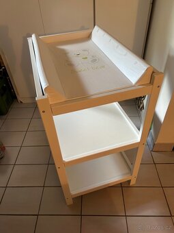 Přebalovací pult s podložkou - 2