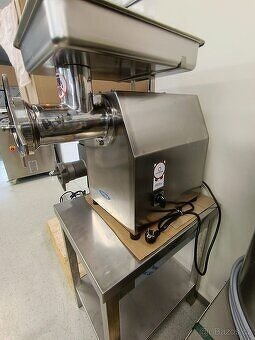 Mlýnek na maso 12, 22 a 32 - 2