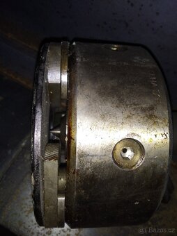 Unašeč tyčového materiálu - 2