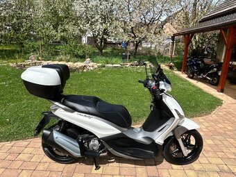 Piaggio Beverly 350 - 2