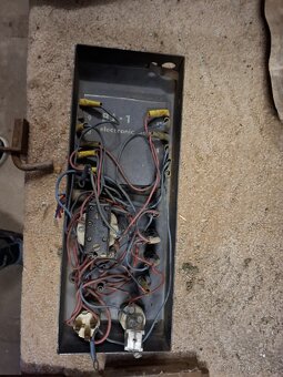 přístrojová deska - 2