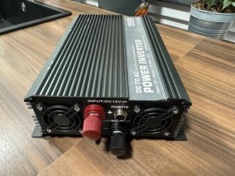 Měnič napětí 12/230V 1600W - 2