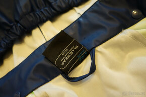 Nepromokavá bunda 122/128 - 2