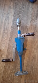 Ruční vrtačka - 2