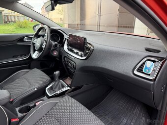 KIA XCEED - 2