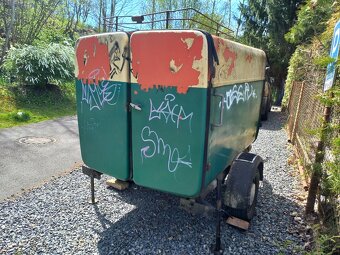 Starý hasičský přívěs DDR - 2