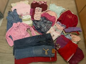 balík oblečení pro holčičku - 39 kusů - rezervace - 2