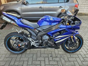 Yamaha YZF R1 - 2