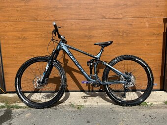 Prodám Horské Enduro kolo Qayron carma MKII EN 3F 27,5" - 2