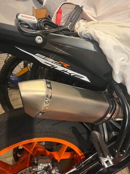 Ktm Duke 890R - 2