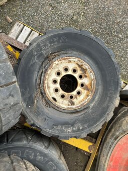 Kola 6.50-10 a 23x9-10 - 2