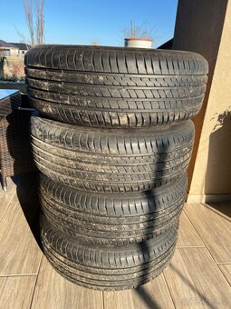 Original Range Rover Evoque 235/55 R19 letní - 2