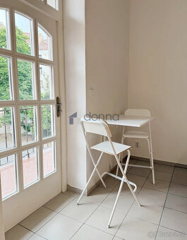 Pronájem bytu 1+1/L 33m², ul. Slavojova, Praha 4 - Nusle, za - 2