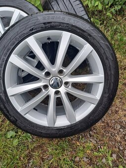 Alu kola 5x112 originál VW 235/45 R17 - 2