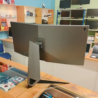 34" QHD monitor Dell Alienware AW3418DW, prohnutý, G-Sync - 2