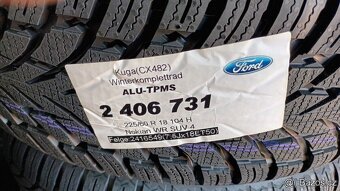 Ford Kuga r18 originální disky Ford 225/60 r18 Nokian čidla - 2