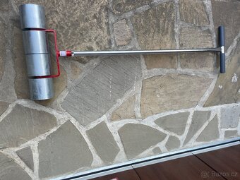 Přítlačný válec 50kg na vinyl a PVC - 2