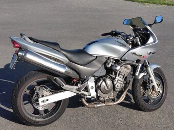 Honda Hornet 600 S - 2