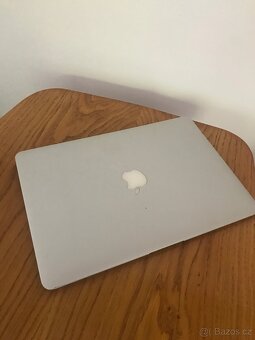 Mac Book Air mid 2011, 13' na novou instalaci nebo dily - 2