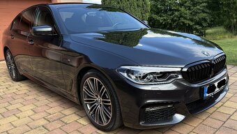 BMW G30 M Paket, najeto 73.300km, stav nového. - 2