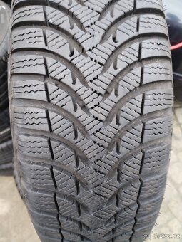 175/65/15 zimni pneu MICHELIN a VREDESTEIN 175/65 R15 - 2