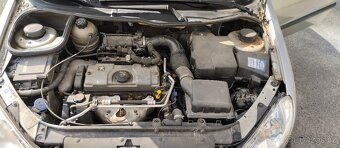Peugeot 206 1,2 44kW r.v.2004 - 2