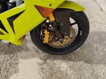 Kawasaki Ninja ZX-10R - 2