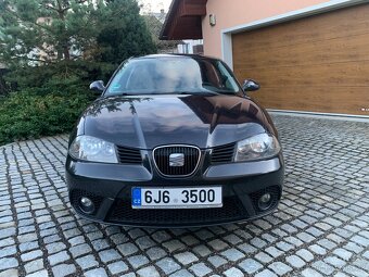 SEAT IBIZA 1.4, 16 V, 63 kW, 2006, 179000 km, barva: černá m - 2