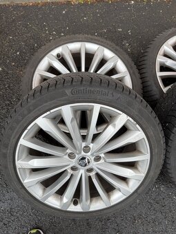 Alu zimní sada Škoda Trinity 235/40/19 Superb 3 - 2