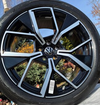 Leeds 255/40/20 VW R-Line letní - 2