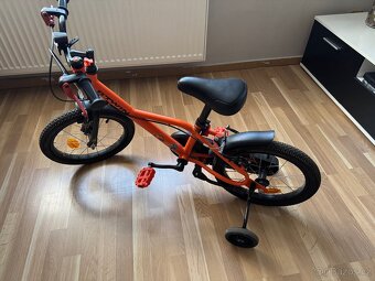 Dětské kolo + stabilizační kolečka + helma - 2