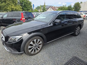 Mercedes-Benz Třídy E 220CDI 4-MATIC - 2