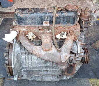 Motor Škoda 100 s hliníkovou vanou + díly - 2