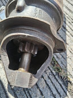 Mechanický startér Bosch - 2