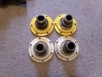 Škoda 130  prodám díly - 2