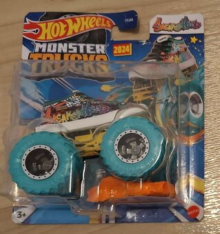 Hot Wheels Monster Trucks Sneakerhead - 2