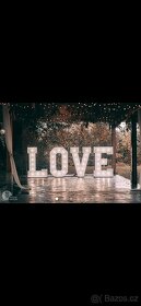 prodám světelná písmenka LOVE - 2