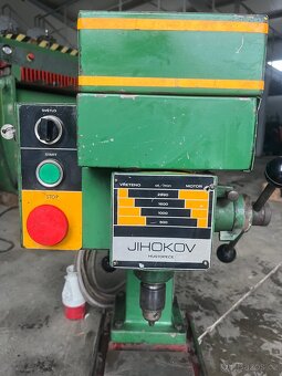 Stolní vrtačka Jihokov SVA 13 - 2