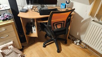 Psací stůl a židle - 2
