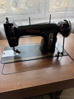 Šicí stroj Minerva - 2
