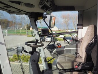 CLAAS Tucano 570 + V770 - 2
