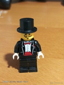 Lego figurka 8683 1 serie- Magician č.col009 - 2