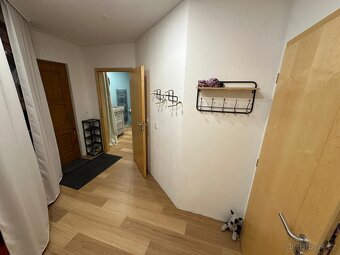 PRONAJMU  MEZONETOVÝ BYT 60 m2 U RAKOUSKÝCH HRANIC - 2