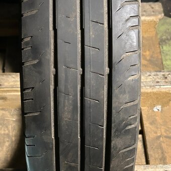 Letní pneu 205/75 R16C 113/111R Continental 5,5-6mm - 2
