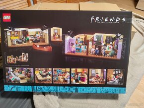 Lego The Friends Apartments 10292 - 2