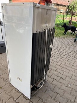 Lednice s mrazákem Zanussi - 2