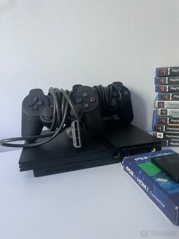 Playstation 2 + 2 Ovladače + Paměťová karta + hry - 2