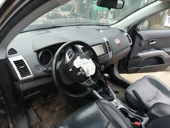 +Mitsubishi Outlander 2.2 DID - 2