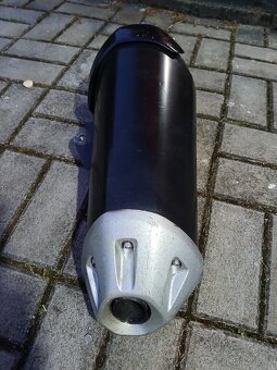 Yamaha FZ1 Výfuk - 2