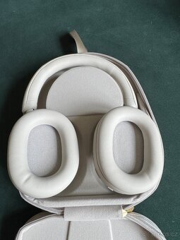 Sony WH-1000XM5 stříbrné - 2